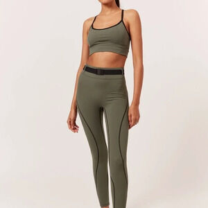 Bandier X Solid & Striped Trek belt bag leggings